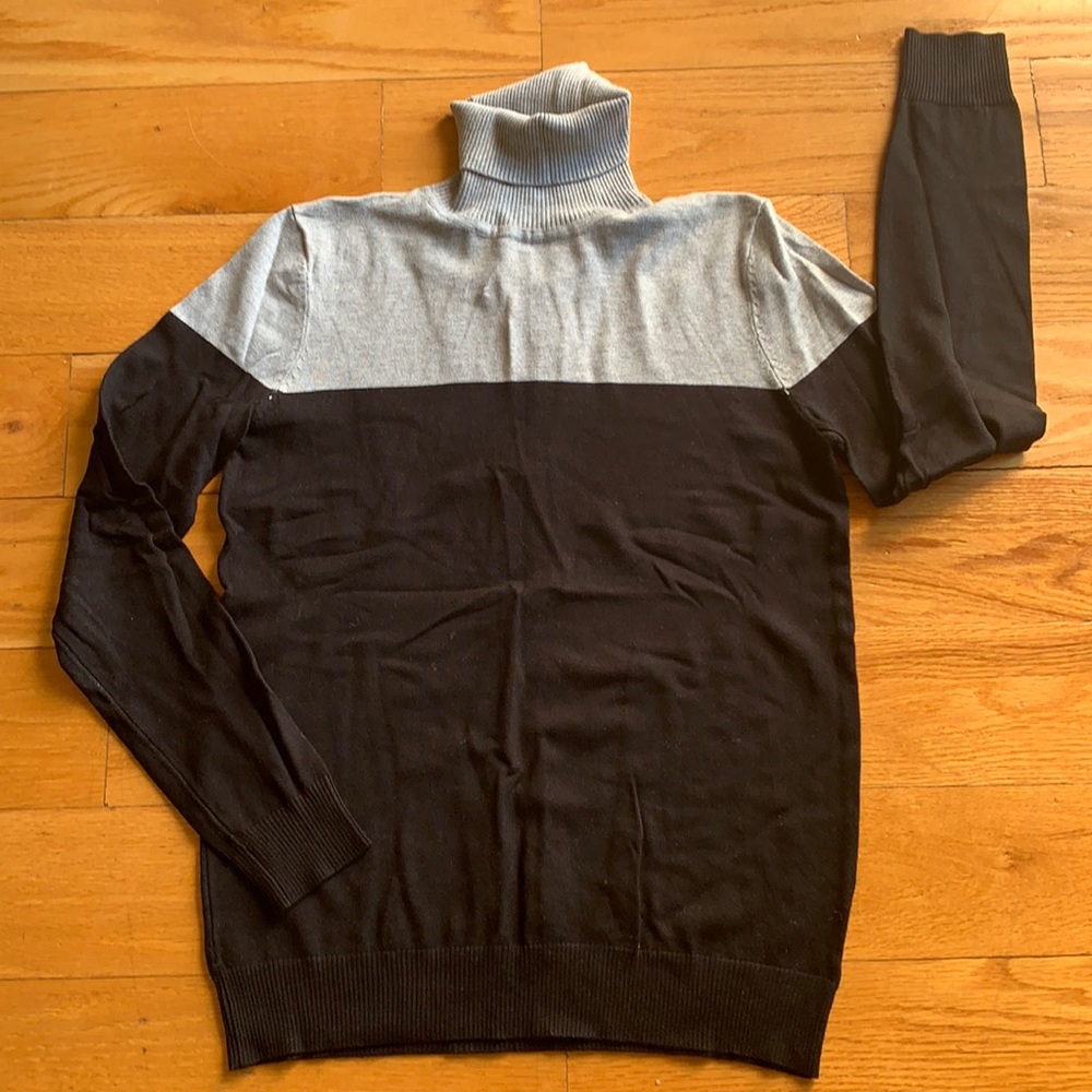 Premise Grey and Black Turtleneck
